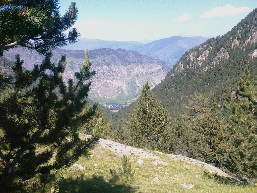 Apartmentsuitespain Baqueira Jardin Esterri d'Àneu Habitación foto