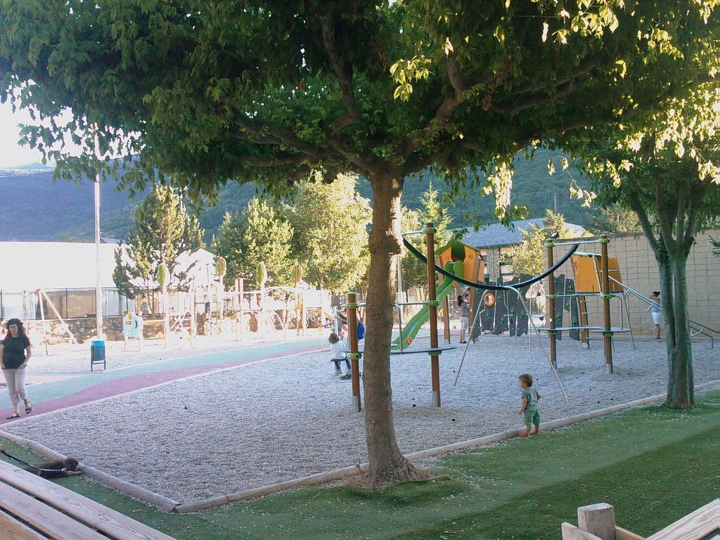 Apartmentsuitespain Baqueira Jardin Esterri d'Àneu Exterior foto